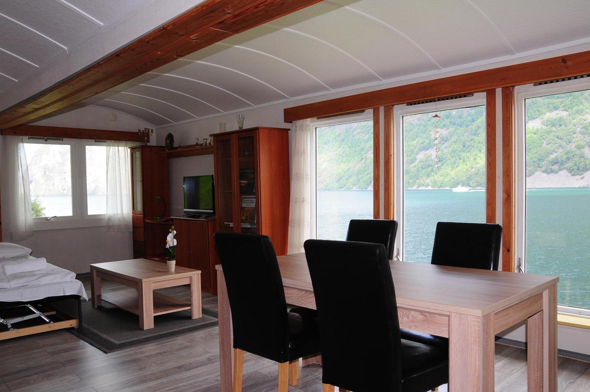 Visit Undredal Hotel ภายนอก รูปภาพ