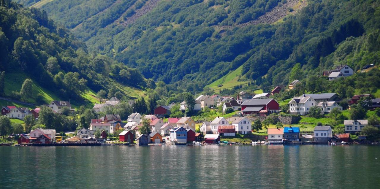 Visit Undredal Hotel ภายนอก รูปภาพ